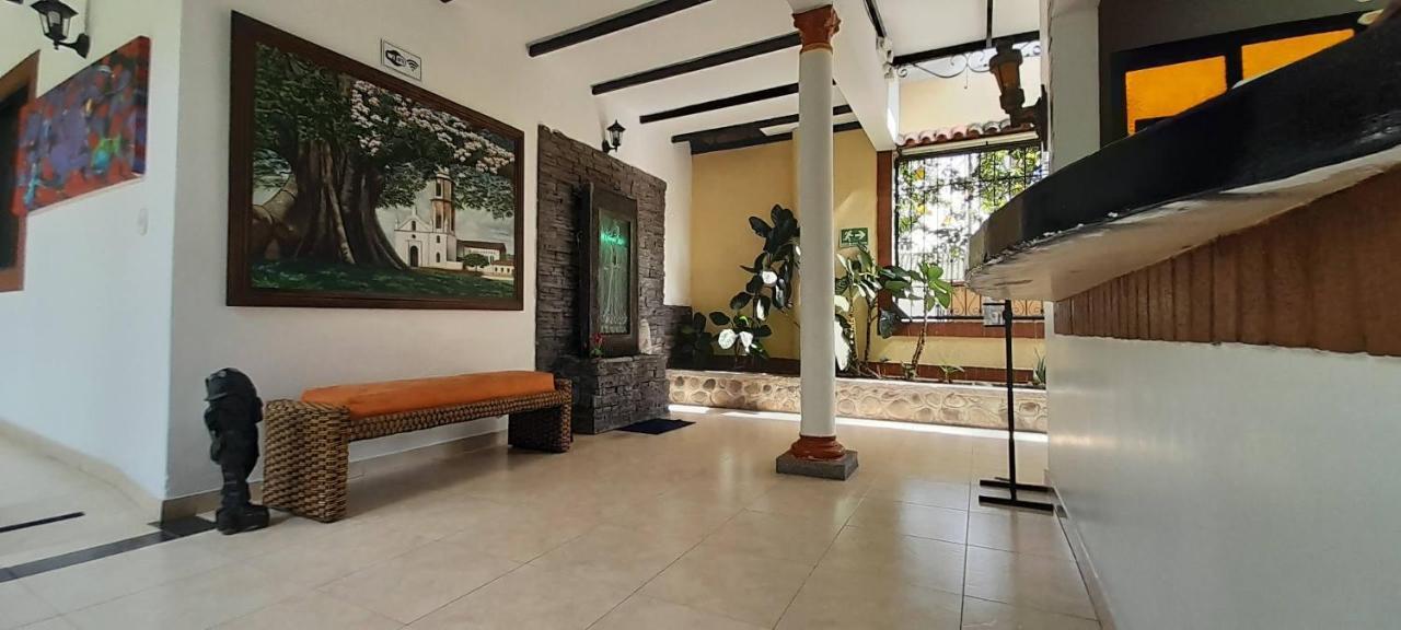 Hotel Boutique Ceiba Real Gigante ภายนอก รูปภาพ